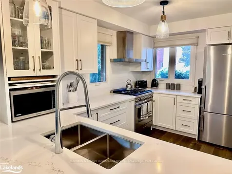 11 Shoreline Drive N/a Bracebridge ON P1L 1Z3