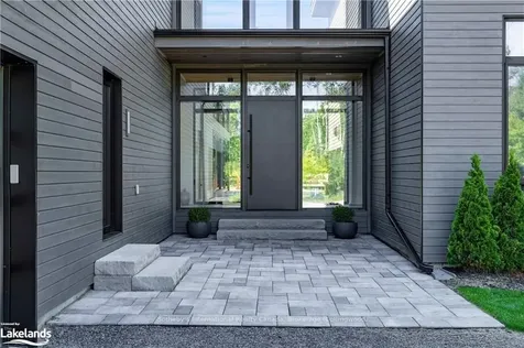 102 Salzburg Place Blue Mountains ON L9Y 0S2