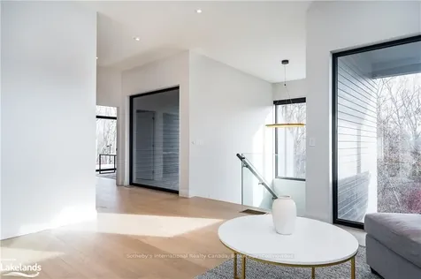 102 Salzburg Place Blue Mountains ON L9Y 0S2