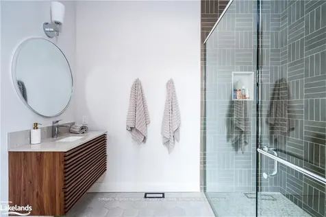 102 Salzburg Place Blue Mountains ON L9Y 0S2