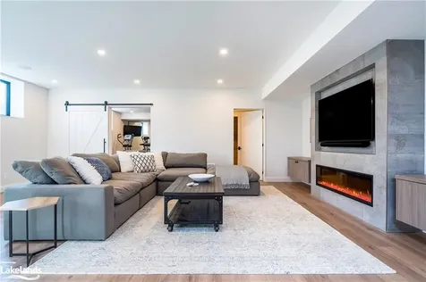 102 Salzburg Place Blue Mountains ON L9Y 0S2