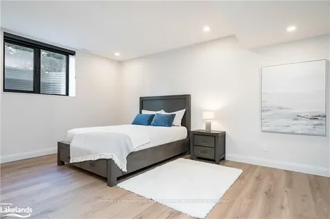 102 Salzburg Place Blue Mountains ON L9Y 0S2