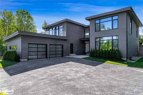 102 Salzburg Place Blue Mountains ON L9Y 0S2