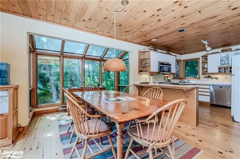 1120 Hamills Point Road Muskoka Lakes ON P0B 1J0