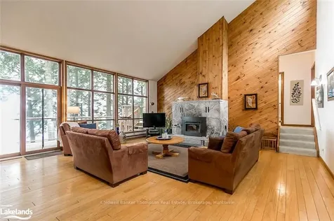 197 Rowanwood Lane Huntsville ON P0B 1M0