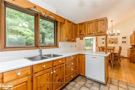 197 Rowanwood Lane Huntsville ON P0B 1M0