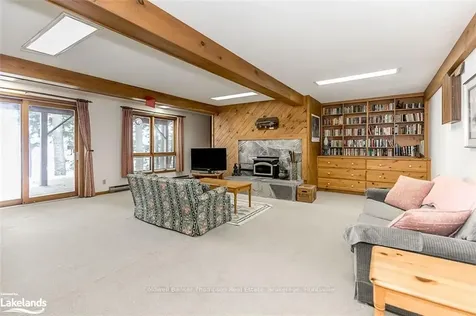 197 Rowanwood Lane Huntsville ON P0B 1M0