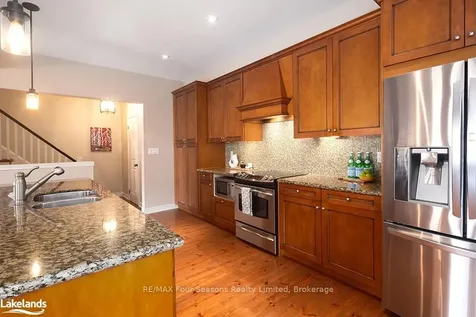 150 National Drive Blue Mountains ON L9Y 0B7