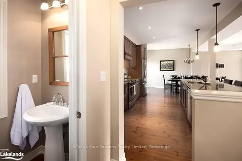 150 National Drive Blue Mountains ON L9Y 0B7