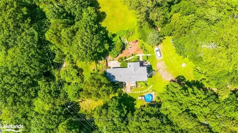 1053 Pennycook Lane Minden Hills ON K0M 2K0