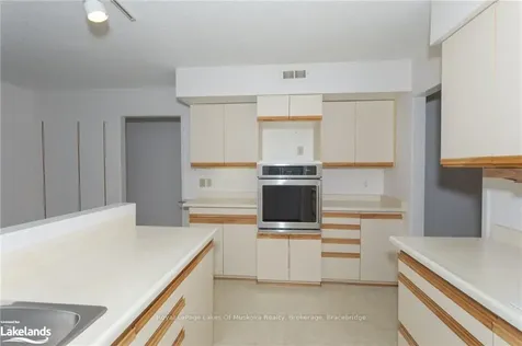 23 Sadler Drive Bracebridge ON P1L 1K5