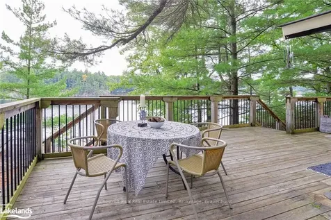 1079 Fire Route 11 N/a E Gravenhurst ON P1P 1R3