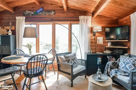 1079 Fire Route 11 N/a E Gravenhurst ON P1P 1R3