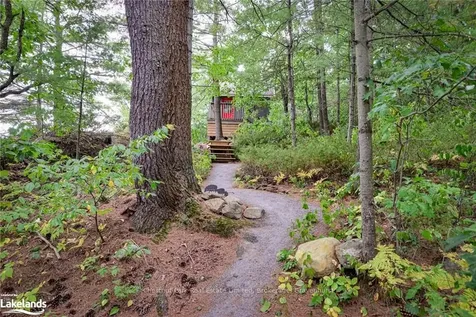 1079 Fire Route 11 N/a E Gravenhurst ON P1P 1R3