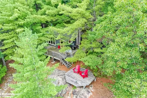 1079 Fire Route 11 N/a E Gravenhurst ON P1P 1R3