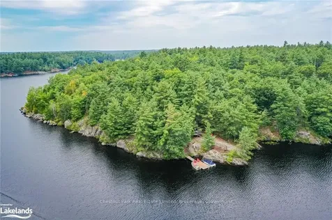 1079 Fire Route 11 N/a E Gravenhurst ON P1P 1R3