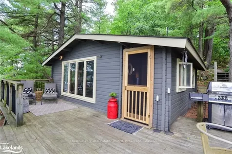 1079 Fire Route 11 N/a E Gravenhurst ON P1P 1R3