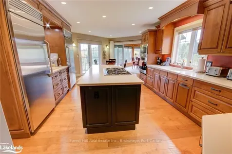 420 Cedar Lane Bracebridge ON P1L 0H2