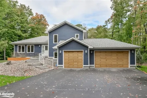 215 Forest Glen Drive Gravenhurst ON P1P 1A1