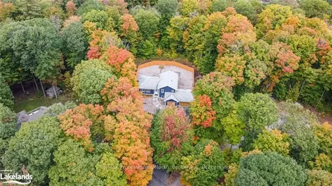 215 Forest Glen Drive Gravenhurst ON P1P 1A1