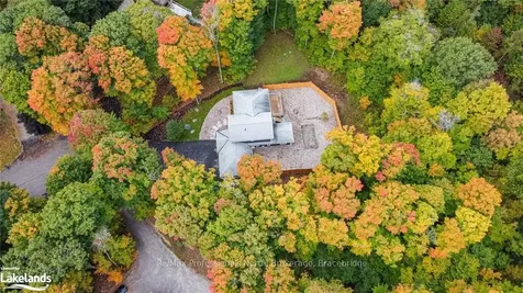 215 Forest Glen Drive Gravenhurst ON P1P 1A1