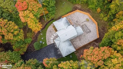 215 Forest Glen Drive Gravenhurst ON P1P 1A1