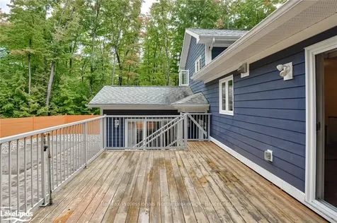 215 Forest Glen Drive Gravenhurst ON P1P 1A1