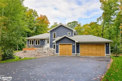 215 Forest Glen Drive Gravenhurst ON P1P 1A1
