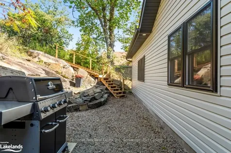 6 Lake Drive Huntsville ON P1H 1G1