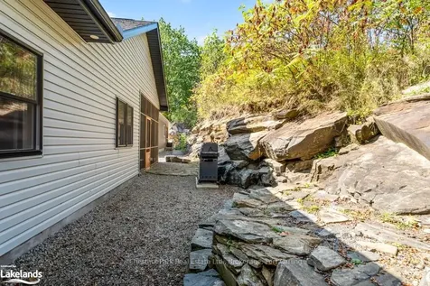 6 Lake Drive Huntsville ON P1H 1G1