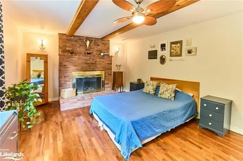 36 Yonge Street S Huntsville ON P1H 1V1