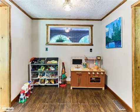 36 Yonge Street S Huntsville ON P1H 1V1