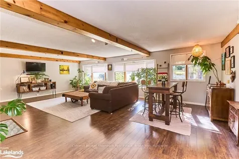 36 Yonge Street S Huntsville ON P1H 1V1