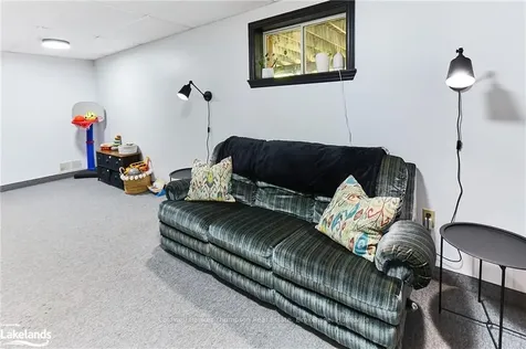 36 Yonge Street S Huntsville ON P1H 1V1