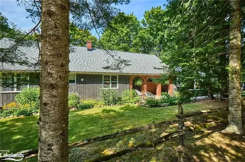 36 Yonge Street S Huntsville ON P1H 1V1