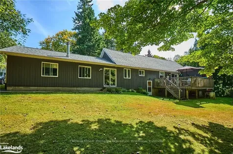 36 Yonge Street S Huntsville ON P1H 1V1