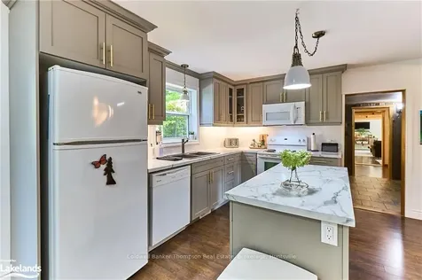 36 Yonge Street S Huntsville ON P1H 1V1