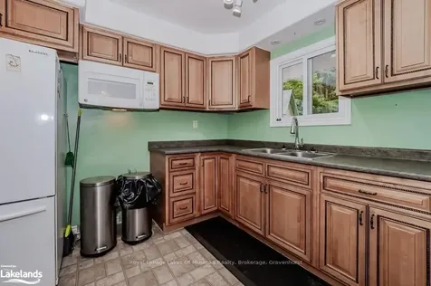 1210 Muskoka Road N Gravenhurst ON P1P 1R7