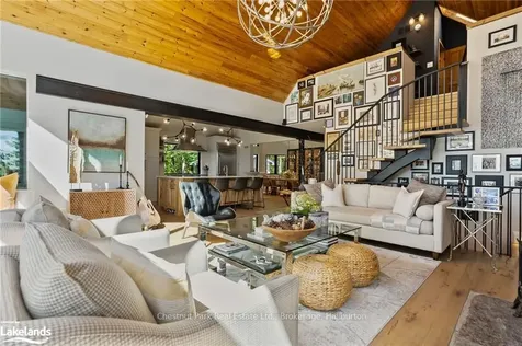 1151 Barn Side Lane Algonquin Highlands ON K0M 1J1