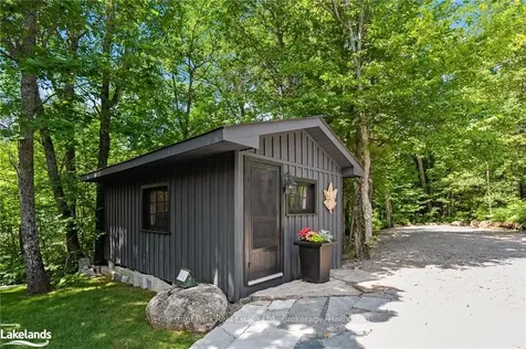 1151 Barn Side Lane Algonquin Highlands ON K0M 1J1