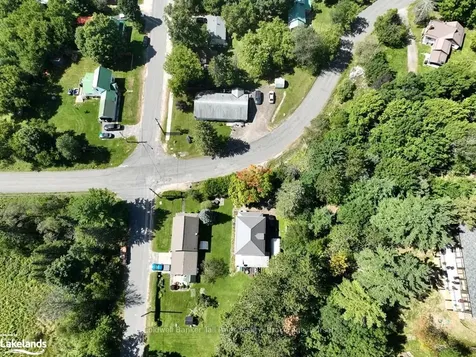 82 Pine Avenue Dysart Et Al ON K0M 1S0