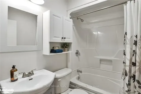 118 Isabella Street Parry Sound ON P2A 1N1