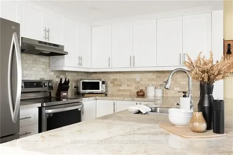 321 Grandview Hilltop Drive Huntsville ON P1H 2J5