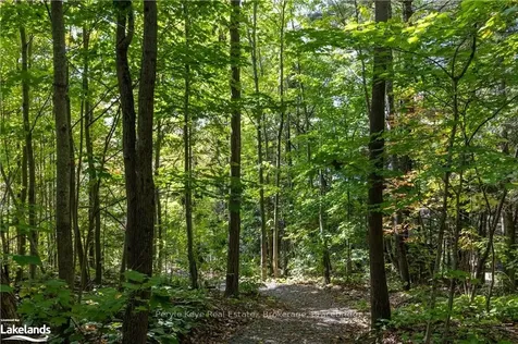 321 Grandview Hilltop Drive Huntsville ON P1H 2J5