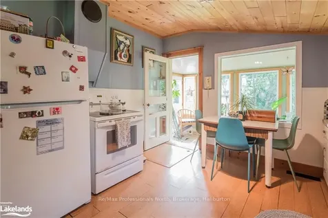 66 Sunnyside Street Dysart Et Al ON K0M 1S0