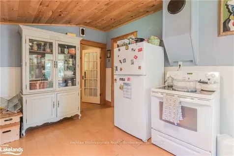 66 Sunnyside Street Dysart Et Al ON K0M 1S0