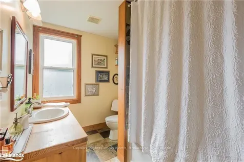 66 Sunnyside Street Dysart Et Al ON K0M 1S0