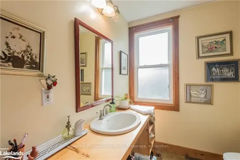 66 Sunnyside Street Dysart Et Al ON K0M 1S0