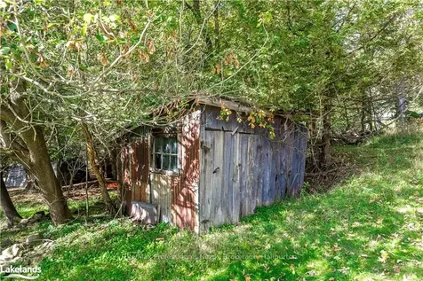 66 Sunnyside Street Dysart Et Al ON K0M 1S0