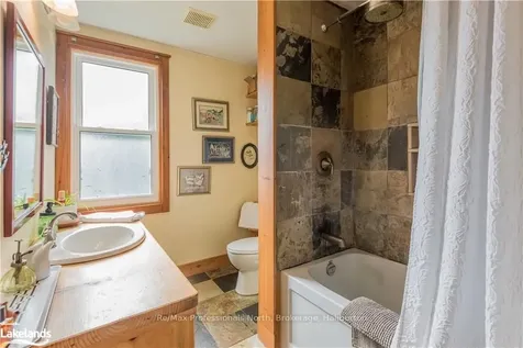 66 Sunnyside Street Dysart Et Al ON K0M 1S0